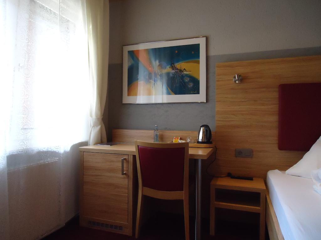 Hotel Garten Bonn Bilik gambar